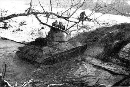 У стен Берлина - i_010.jpg