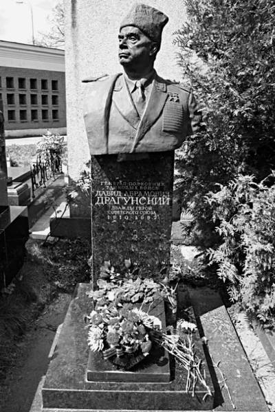 Танкисты-герои 1943-1945 гг. - _046.jpg