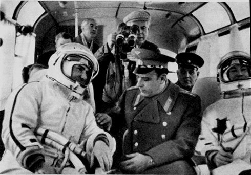 Говорит космодром - i_031.jpg