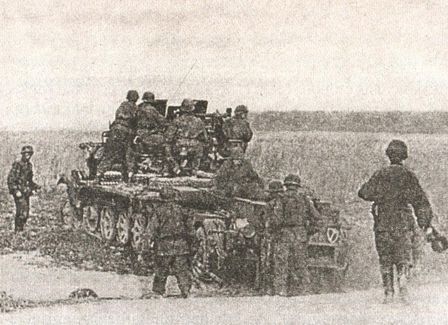 Последний триумф Вермахта. Харьковский «котел» - i_011.jpg