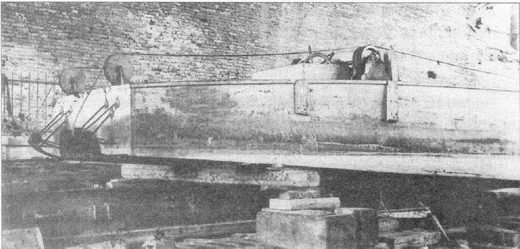 Люди, оседлавшие торпеды - i_014.jpg