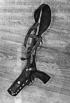 Шаг-маятник. Искусство уклонения от выстрелов, методы скоростной стрельбы и техника обезоруживания - _17.jpg