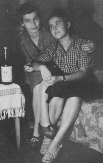 Я видела детство и юность XX века - i_039.jpg