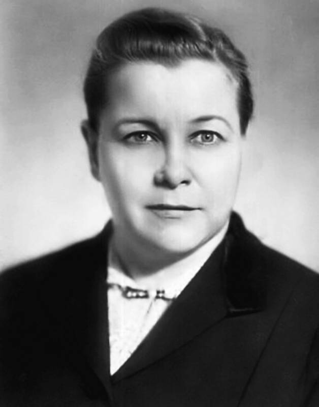 Людмила Зыкина. Издалека долго… - i_013.jpg