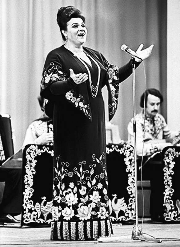 Людмила Зыкина. Издалека долго… - i_016.jpg