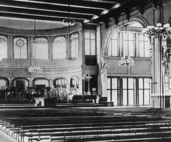 Партер и карцер. Воспоминания офицера и театрала - i_008.jpg