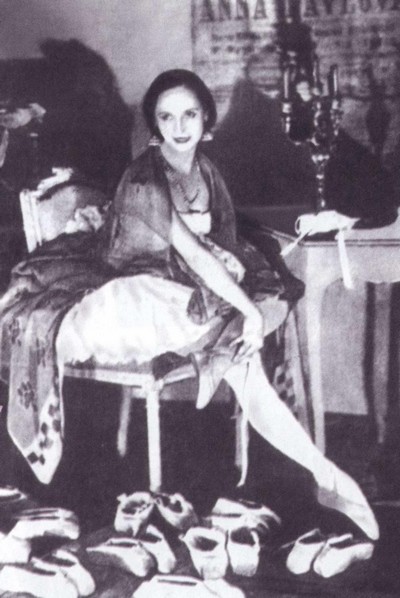 Партер и карцер. Воспоминания офицера и театрала - i_033.jpg