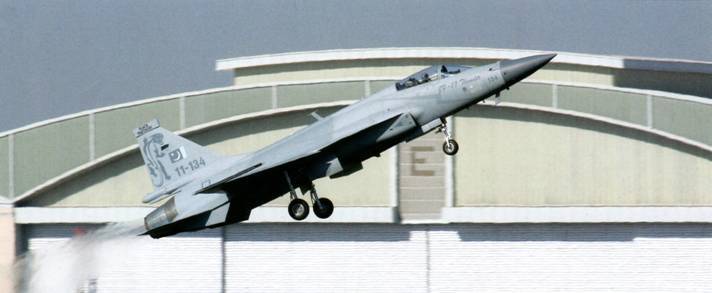 Авиация и космонавтика 2012 01 - pic_27.jpg