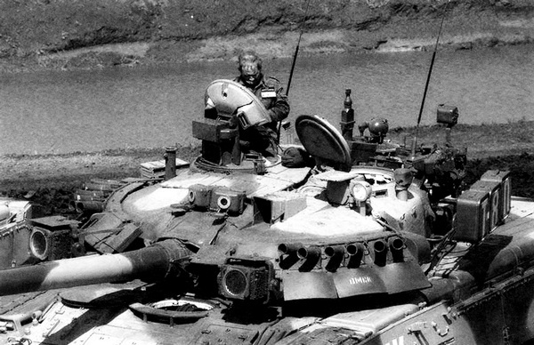 Танк Т-80 - i_045.jpg