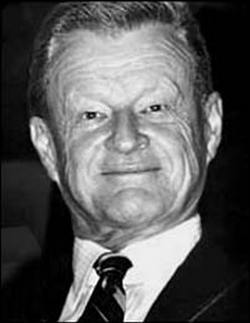 100 знаменитых американцев - i_007.jpg