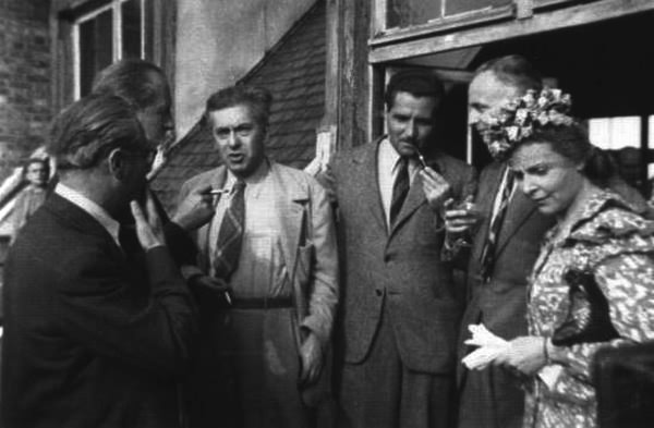 Об Илье Эренбурге (Книги. Люди. Страны) - i_099.jpg