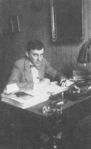 Мозаика еврейских судеб. XX век - i_043.jpg