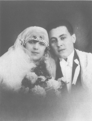 Прыжок в темноту. Семь лет бегства по военной Европе - i_006.jpg