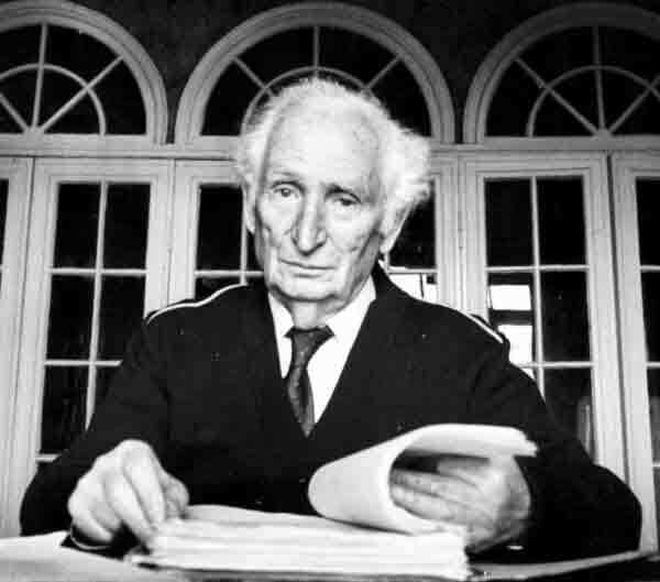 На рубеже двух эпох. Дело врачей 1953 года - pic_1.jpg