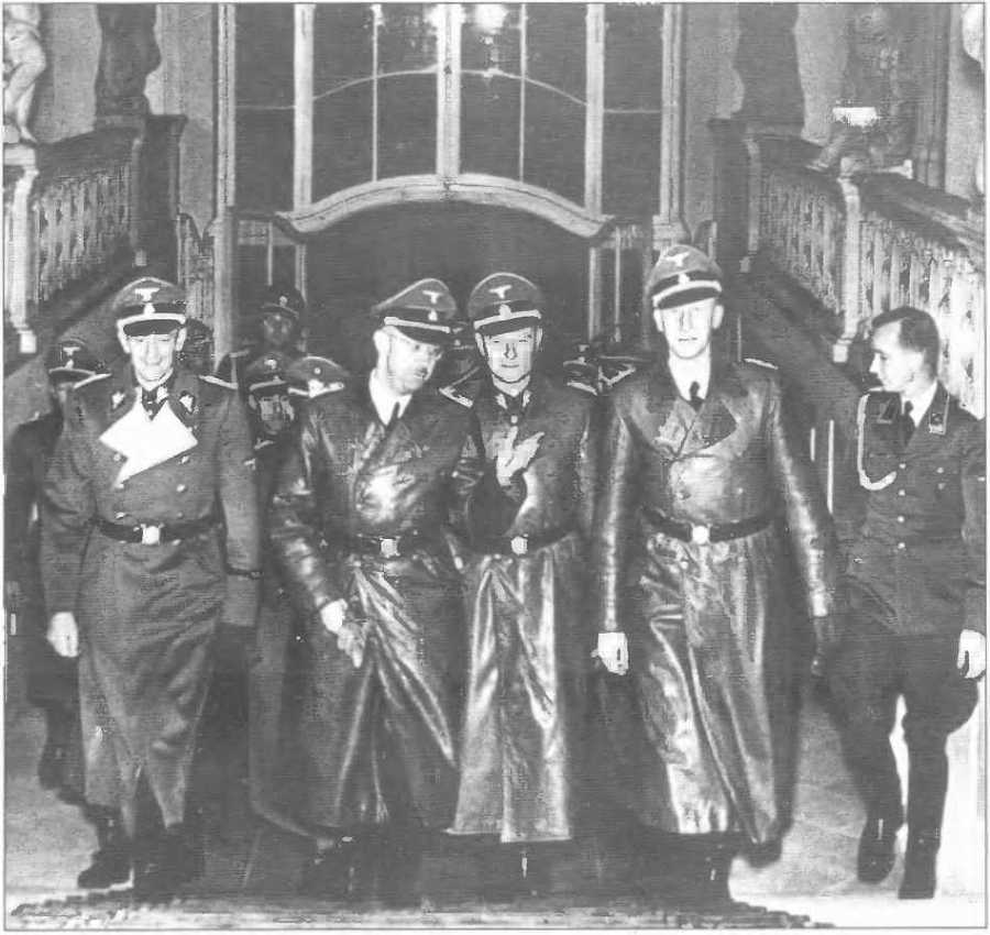 Оккультные тайны третьего рейха. Темные силы, освобожденные нацистами - i_093.jpg