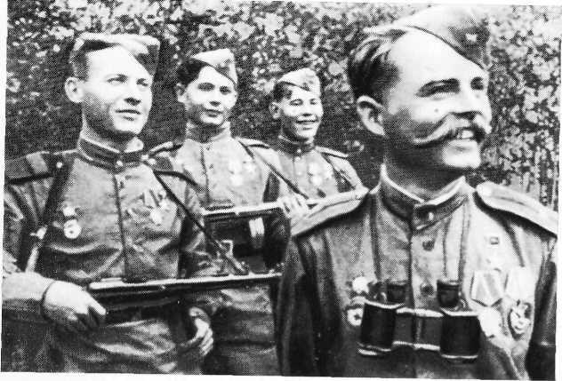 В боях за Карпаты - img6FE2.jpg