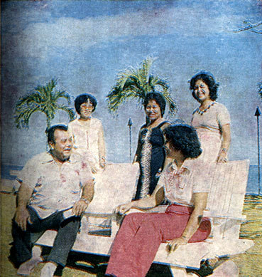 Люди и атоллы - i_017.jpg