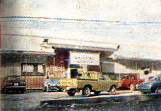 Люди и атоллы - i_026.jpg