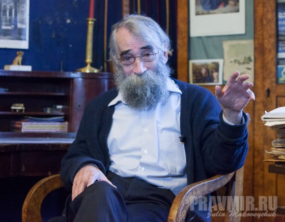 Виктор Живов о Евангелии в советских хрестоматиях, неофитстве и симпатичных 90-х - IMG_8689_s_pr580x451.jpg