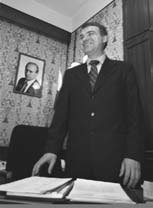 Сердюков гейт. Мебель, женщины, миллиарды. Жизнь и нравы вредителей XXI века - i_005.jpg