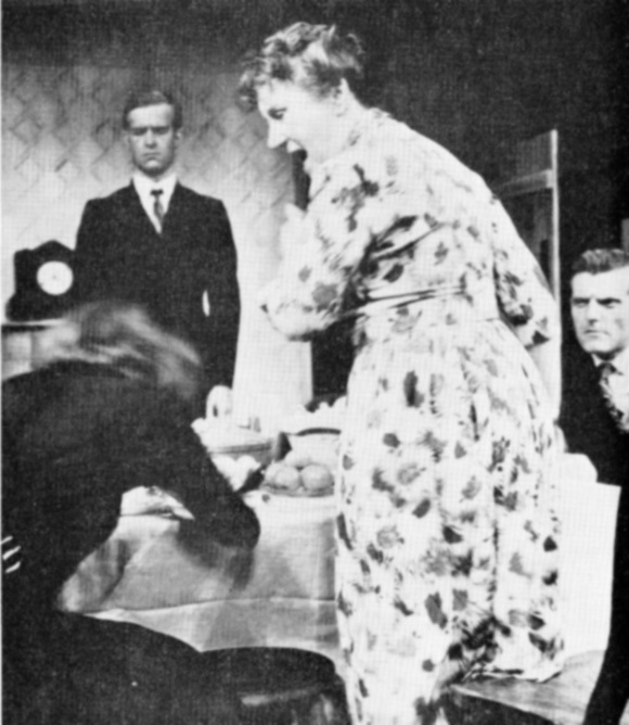 Корни (Отрывки из пьесы) - i_003.jpg