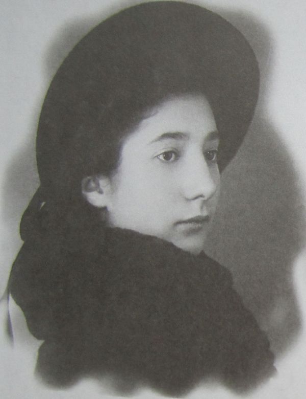 Между шкафом и небом - i_002.jpg