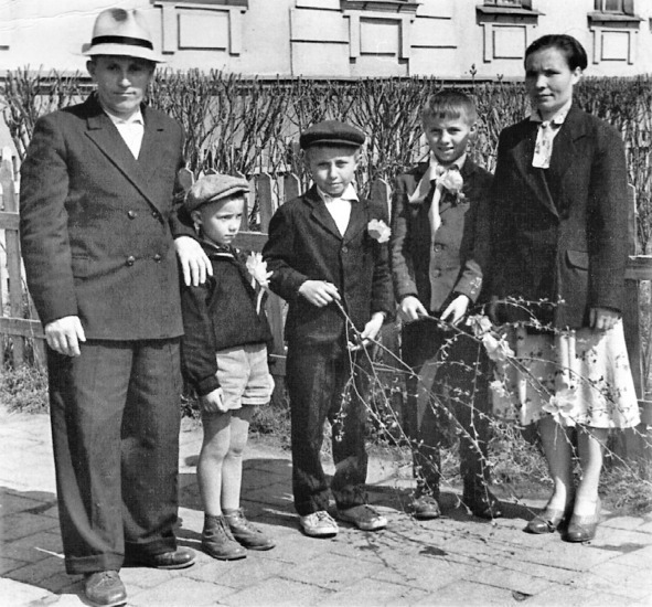 Шаги биографии - image1_56570cb0fc6cac850662a5e4_jpg.jpeg