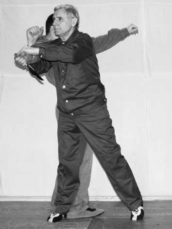 Энциклопедия самозащиты. Как выжить в мире насилия - i_038.jpg