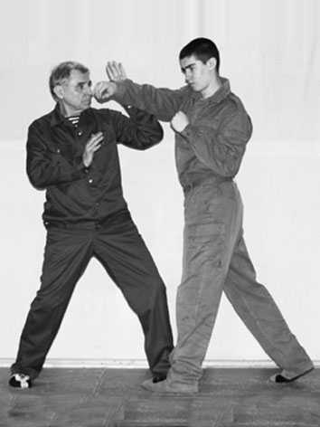 Энциклопедия самозащиты. Как выжить в мире насилия - i_048.jpg