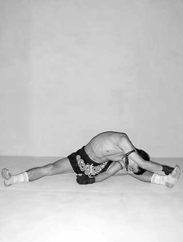 Бойцовский клуб: боевой фитнес для мужчин - i_044.jpg