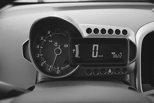 Итоги № 9 (2012) - TAGimg_820_I-09-AVTO-vstr-f07_640_jpg467201