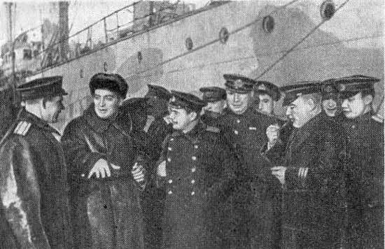 Глубинами черноморскими испытанные. (записки инженера-подводника) - i_017.jpg