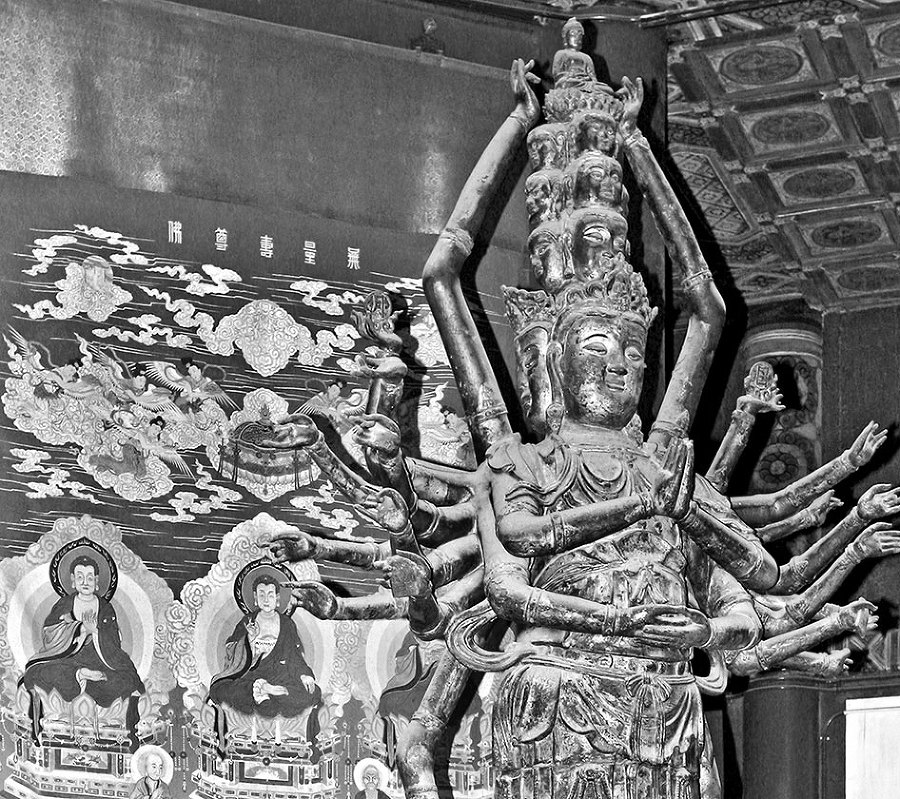 Последний путь Святого семейства - i_027.jpg