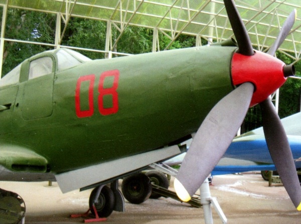 Истребитель p-63 «кингкобра» - i_097.jpg