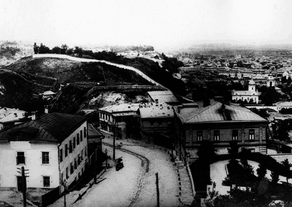 Улицы Киева. Ретропутешествие - i_002.png