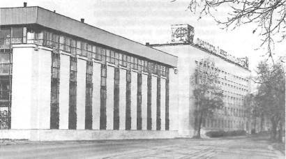 Санкт-Петербург. 1000 вопросов и ответов - i_033.jpg