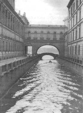 Санкт-Петербург. 1000 вопросов и ответов - i_077.jpg