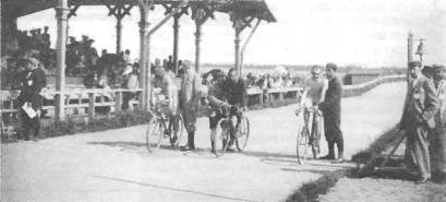 Санкт-Петербург. 1000 вопросов и ответов - i_129.jpg