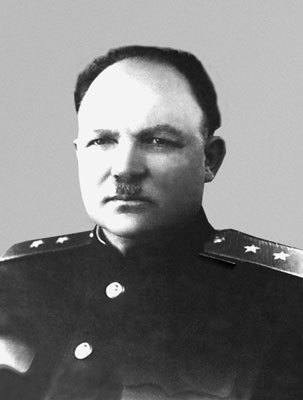 Пограничники в 1941 году. Они не сдавались в плен - i_016.jpg