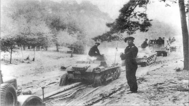 Wehrmacht. Сухопутные войска III Рейха - i_025.jpg