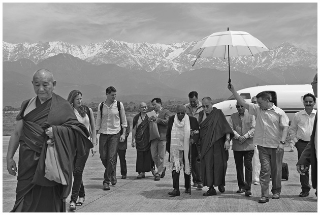 Книга радости. Как быть счастливым в меняющемся мире - i_003.jpg