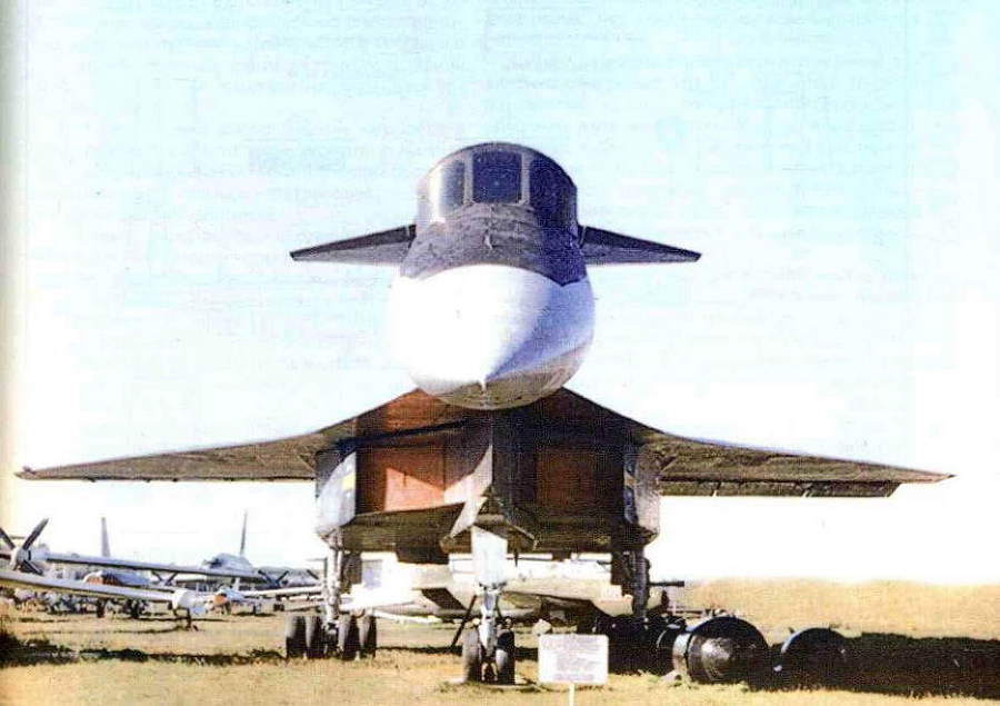 Ударно-разведывательный самолет Т-4 - _127.jpg