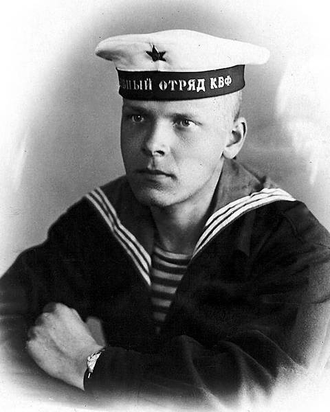 Жил полярный капитан - i_013.jpg