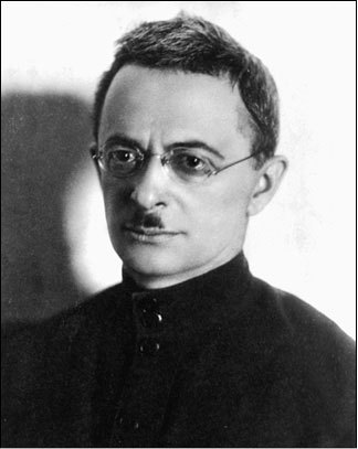 100 великих разведчиков России - i_017.jpg