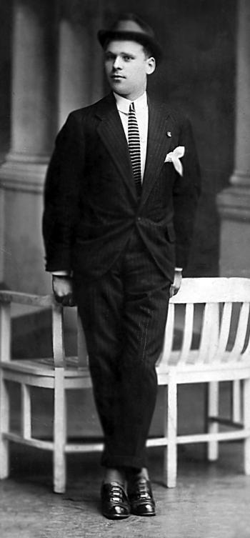 В прифронтовой полосе - i_058.jpg