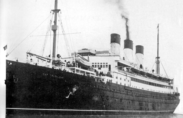 Лайнеры на войне. «Лузитания», «Кайзер Вильгельм дер Гроссе», «Куин Элизабет» и другие - i_026.jpg