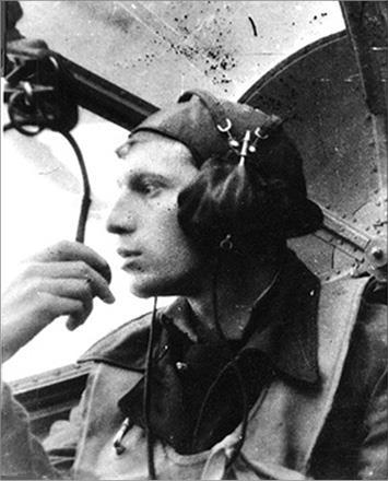 За тех, кто в море - i_003.jpg