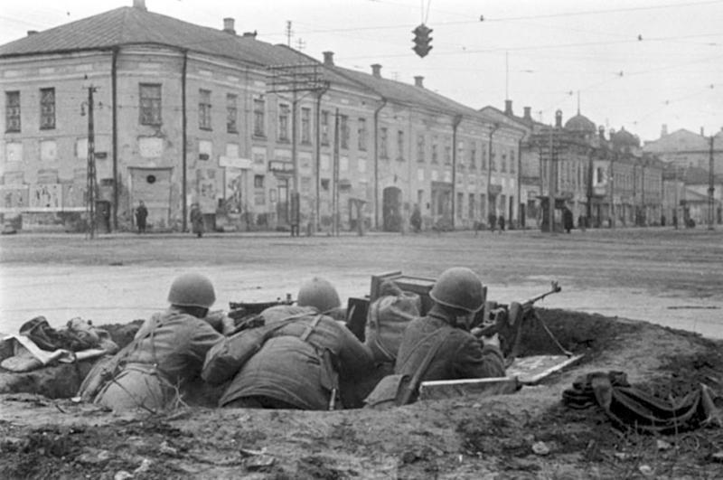 Оборона Тулы. 1941 год - i_013.jpg