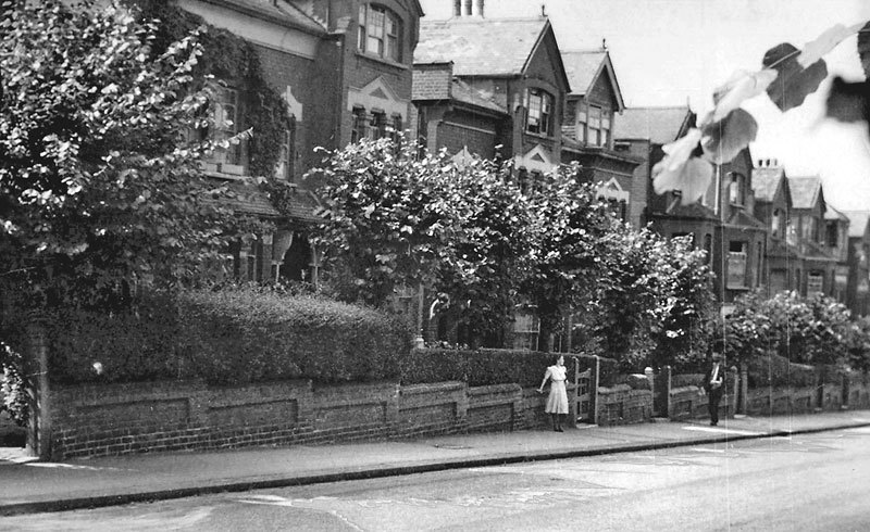 Моя краткая история. Автобиография - i_003.jpg