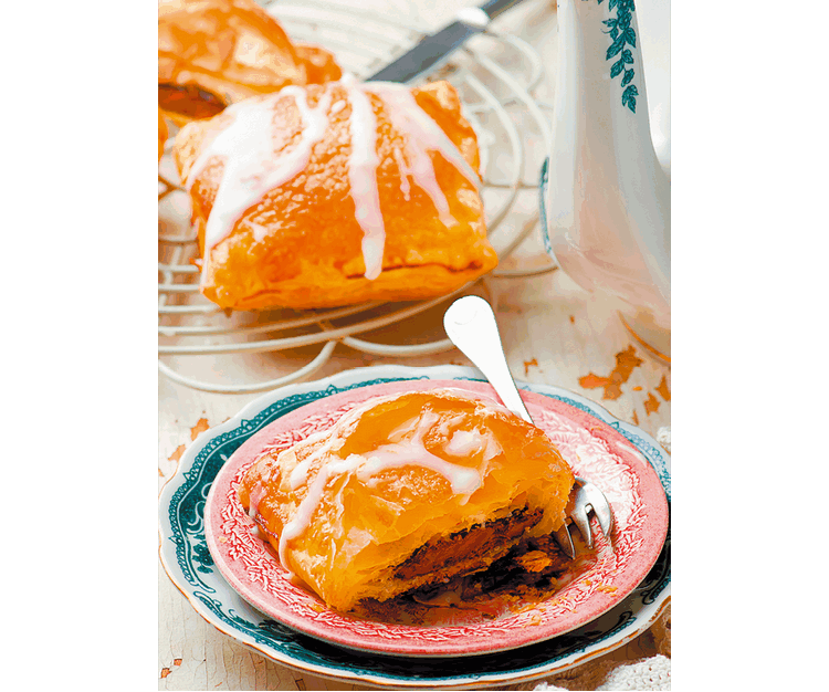 Штрудели, завиванцы, вертуты, блинные пироги, буреки - i_007.png